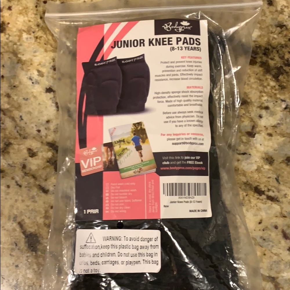 Junior volleyball knee pads, NWT